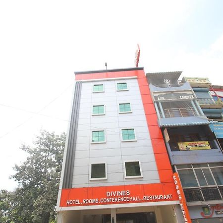 Divines Business Hotel Kuzhittura Extérieur photo